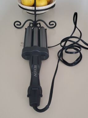 Revlon Black Triple Barrel Hair Waver